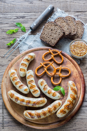 Grilled sausages with pretzels