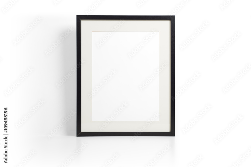 Black picture frame on white background - obrazy, fototapety, plakaty 