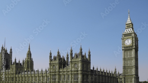 View of Houses of Parliament in London © PeterSVETphoto