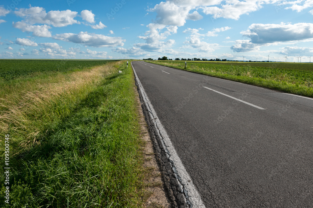 Landstraße nach Worms am Rhein