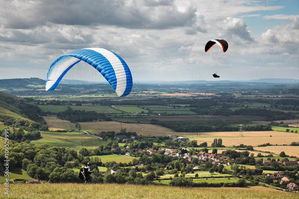 Obraz premium Paragliding at Devil's Dyke