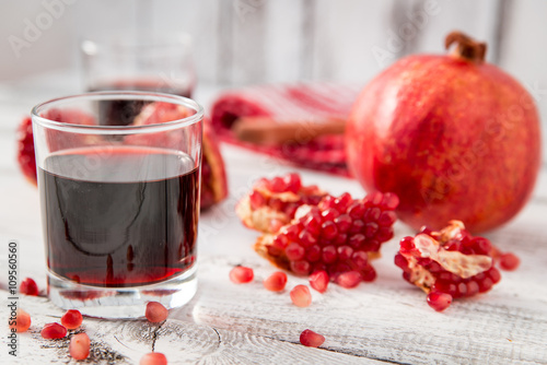 pomegranate juice with fresh fruits