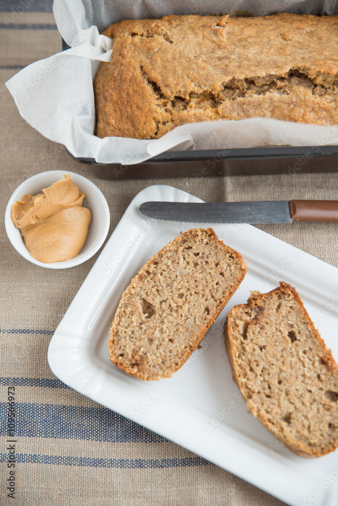 Naklejka premium Bananenbrot