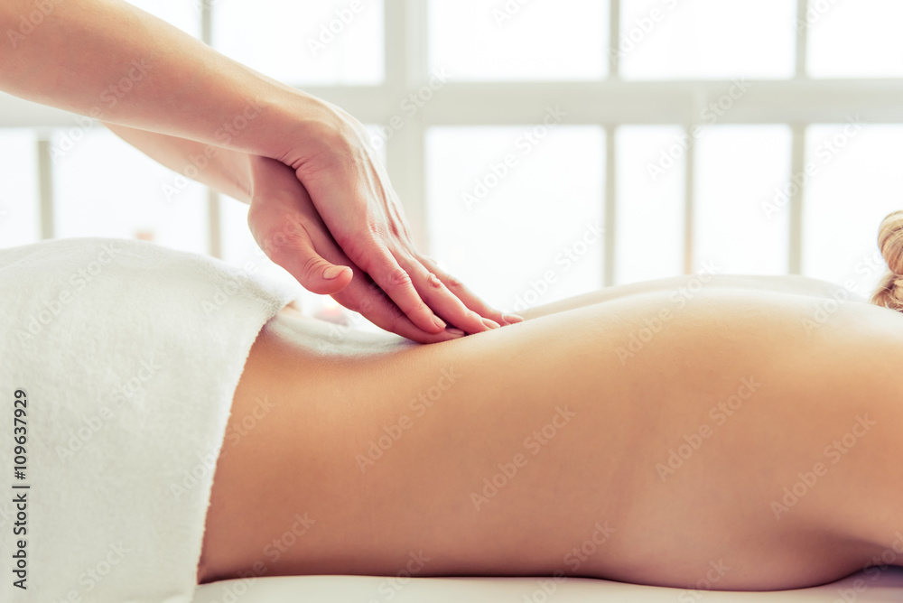 Obraz premium Beautiful girl at spa