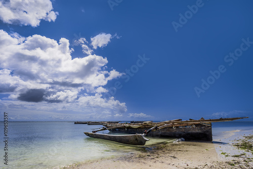 Traditional fishing boats found on the shore of the Indian ocean (Nungwi, Zanzibar, Tanzania) © playinhot