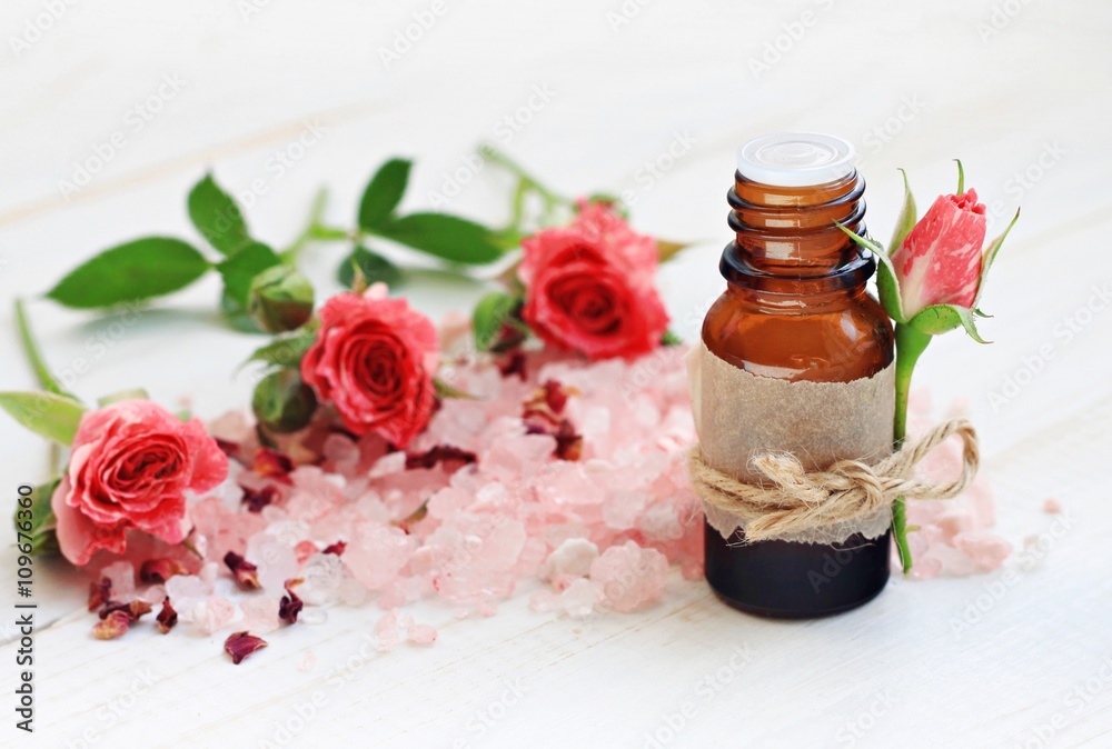 Essential rose oil, scented rosy bath sea salt. Aromatic bath blend.