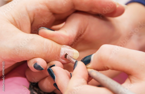 build artificial nails  manicures  artificial nails correction 