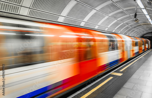 London Tube © conorcrowe
