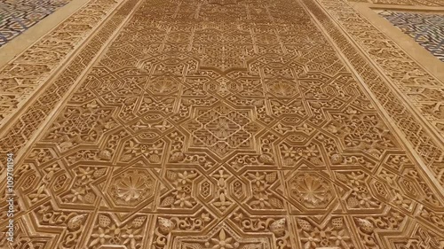 Granada, Andalusia, Spagna - Aprile 17, 2016: Alhambra, complesso di palazzi residenze e fortezza andaluso a Granada (Ultra High Definition, UltraHD, Ultra HD, UHD, 4K, 2160P, 3840x2160)