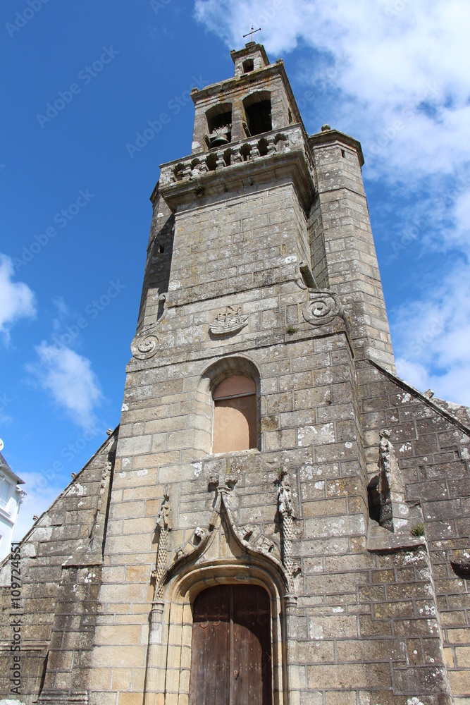 Fototapeta premium Eglise Saint Raymond à Audierne