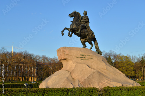 The monument to Peter the great the bronze horseman in the sprin