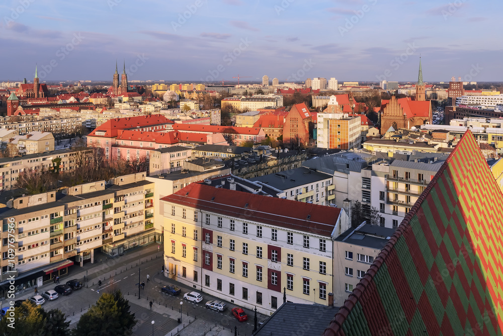 Fototapeta premium Landscape of Wrocław city during sunset, Poland