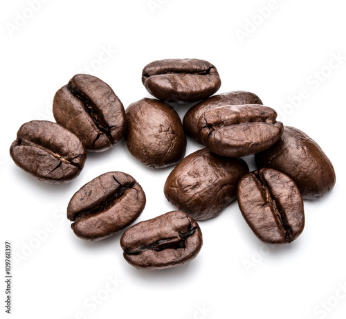 roasted coffee beans isolated in white background cutout