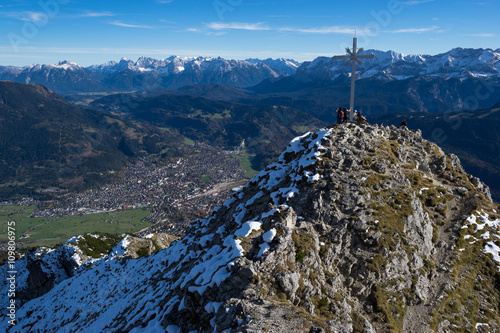 Berggipfel über Garmisch-Partenkirchen photo