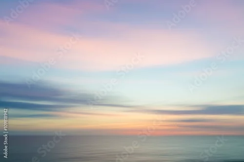 Panel kuchenny z motywem Blurred defocused sunset sky and ocean nature background.