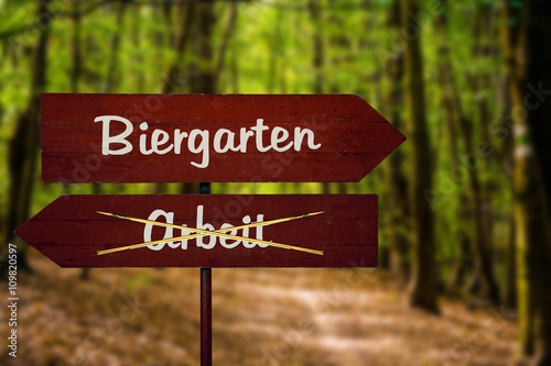 Schild 104 - Biergarten