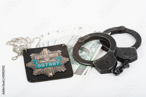 Quadro em tela Handcuffs, money and police.