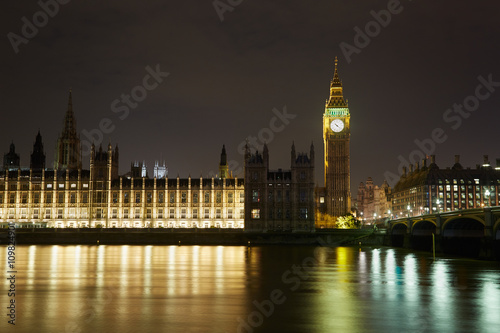 Big Ben and Palace of Westminster at night in London  natural colors 