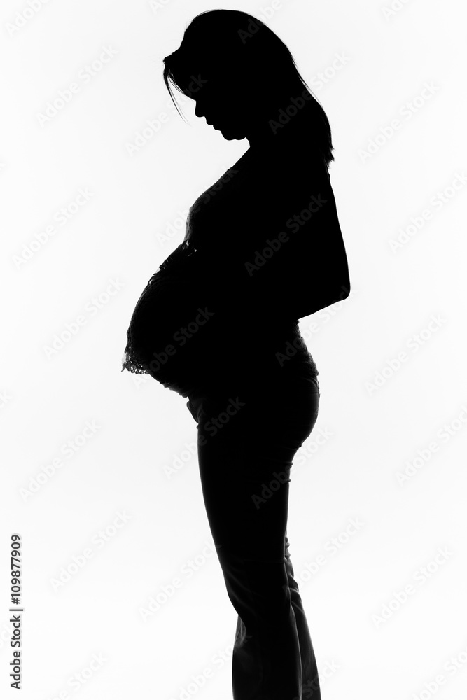 Silhouette of a pregnant woman