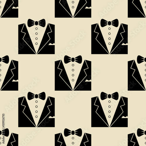 Icono plano patrón con smoking sobre fondo rosa