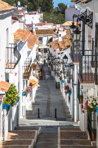 Fotografía Mijas,Spain-2 May,2014:Street with flowers in the Mijas town, Sp