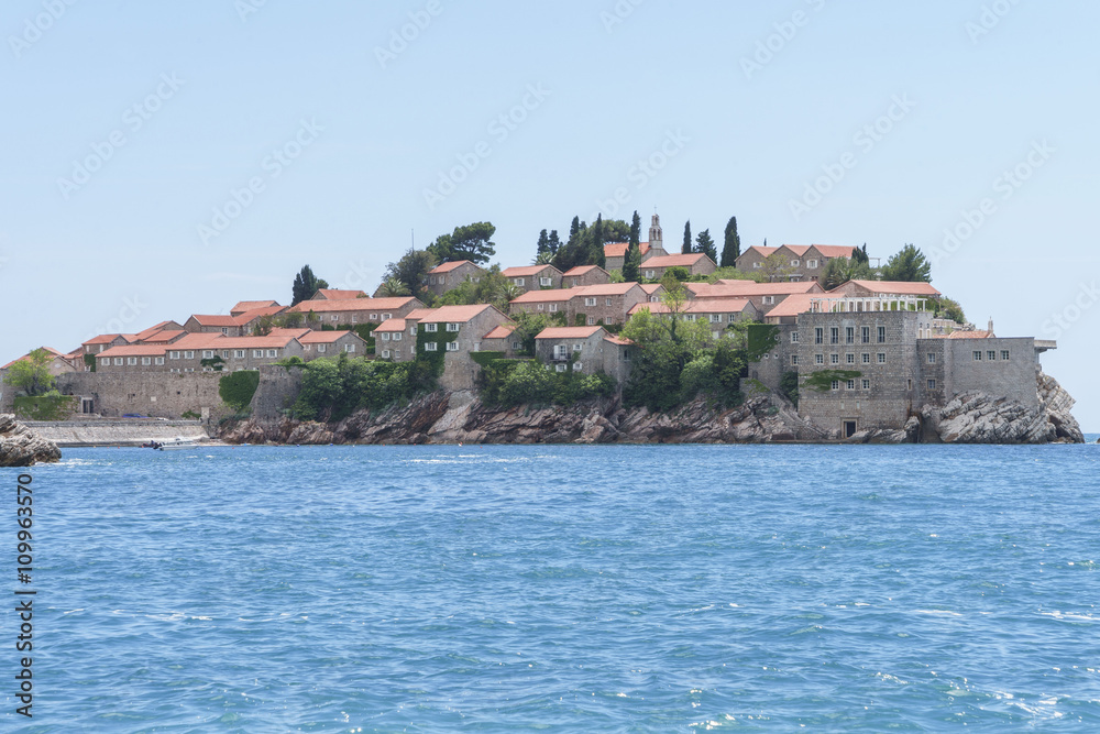 Island Sveti Stefan in Budvanska Riviera, Montenegro