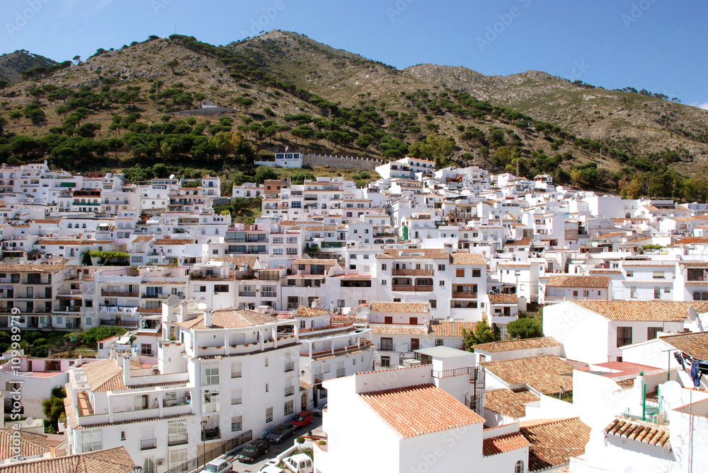 White houses in Ronda, Andalucía