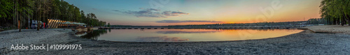 Panorama na jezioro Paprocańskie - zachód słońca