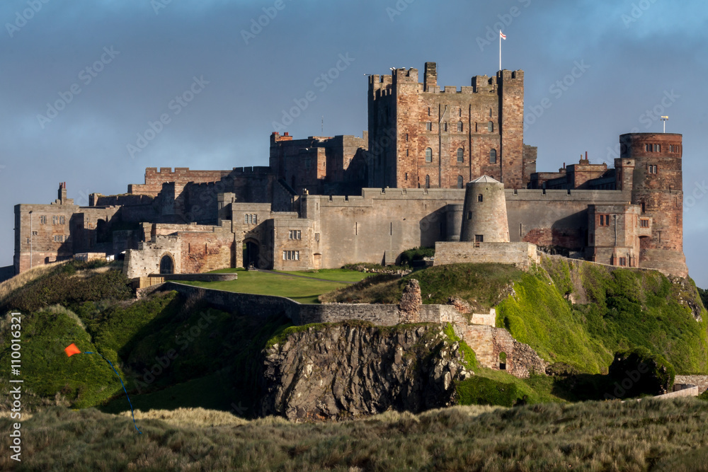Obraz premium View of Bamburgh Castle