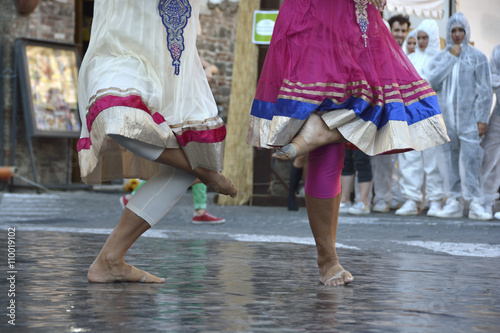 Festival di ballo, esibizione, ballerine