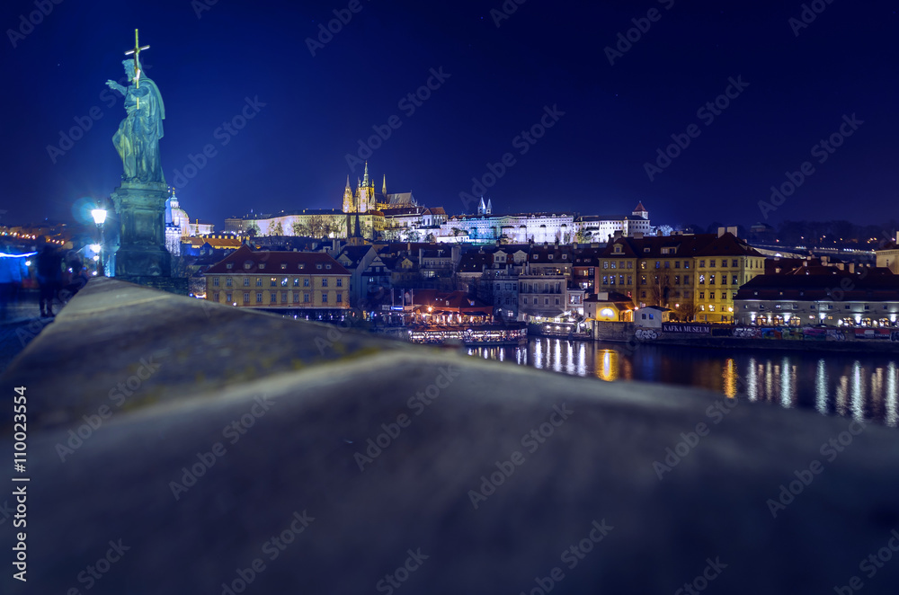 Obraz premium Praga nocą