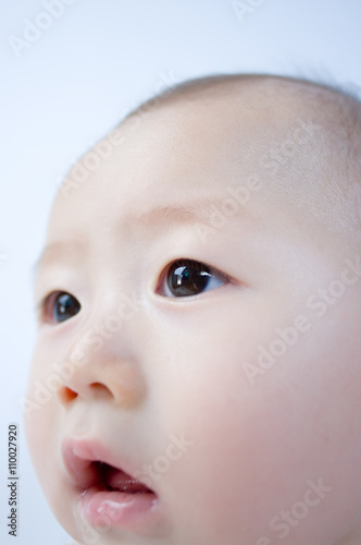日本人の赤ちゃんの横顔クローズアップ Stock Photo Adobe Stock 日本人の赤ちゃんの横顔クローズアップ Stock Photo Adobe Stock
