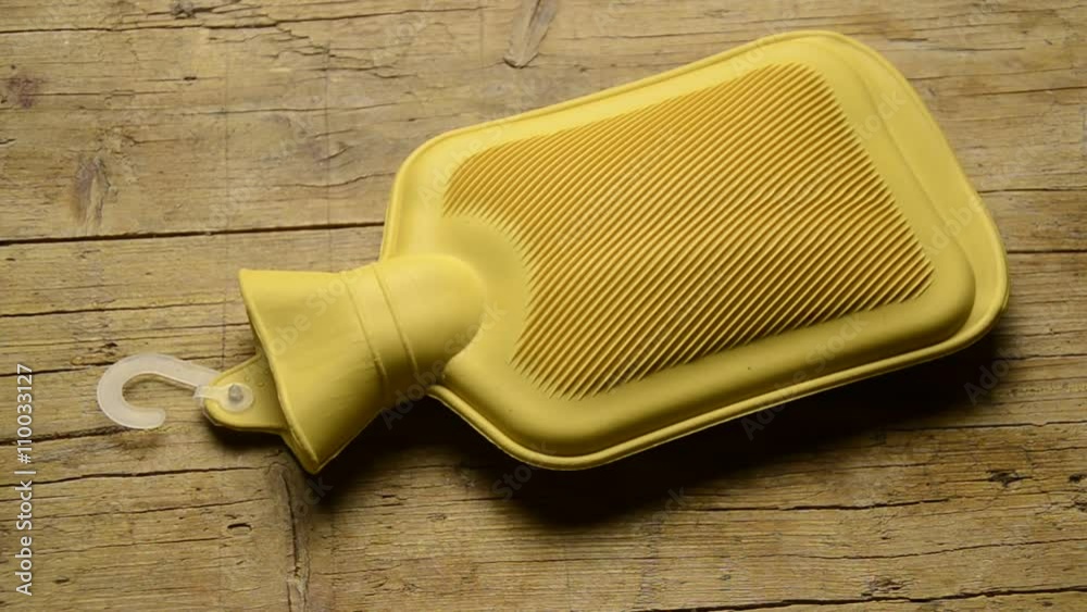 حقيبة الماء الساخن Potel dŵr poeth Termofor Bedkruik  Wärmflasche Borsa dell'acqua calda Bouillotte בקבוק חם Hot water bottle Ютампо 湯婆 Bolsa de agua caliente 湯たんぽ 물주머니 Varmedunk 