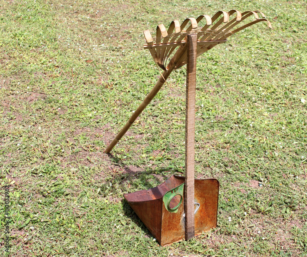 harrow and dust pan harrow and dust pan