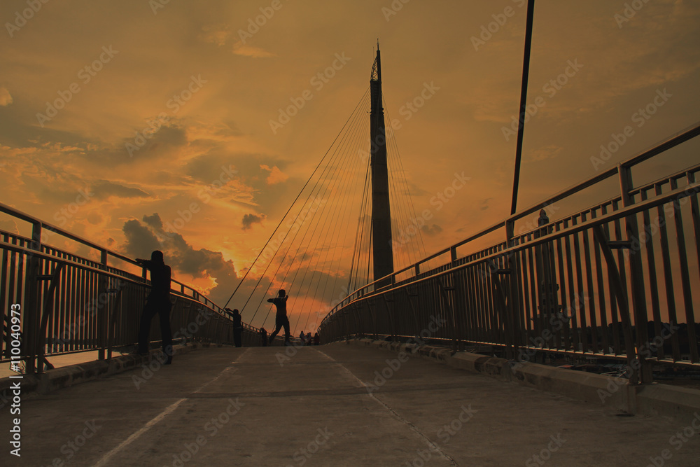 Obraz premium People and Sunset