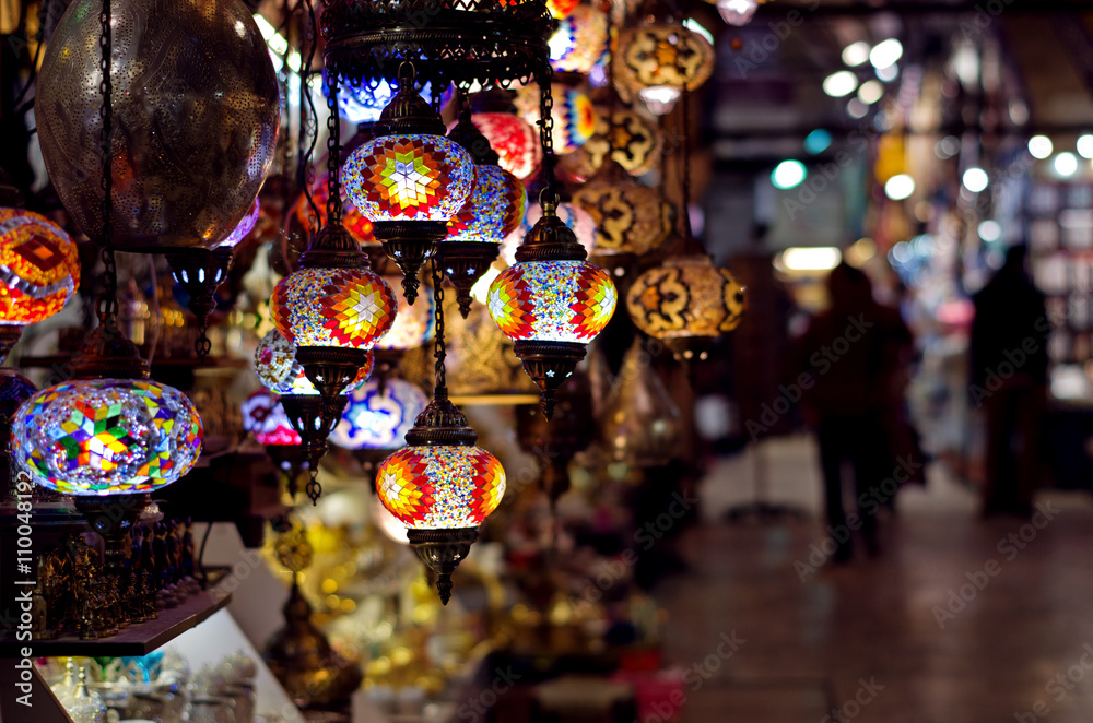 Obraz premium Traditional lamps at the Grand Bazaar in Istanbul