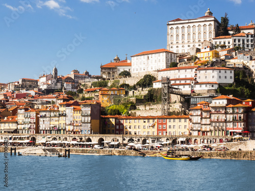 Blick auf die Skyline von Porto, Portugal