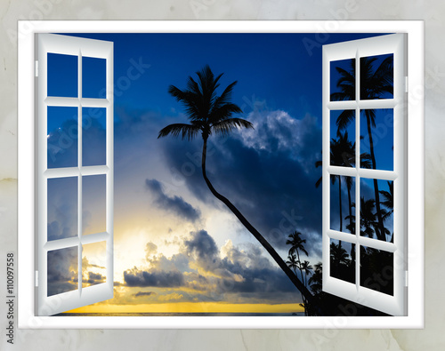 Fototapeta Widok na ocean z okna na wyspie słoneczny letni dzień