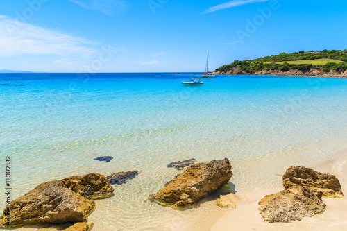 Fototapeta Naklejka Na Ścianę i Meble -  A view of idyllic Grande Sperone beach with crystal clear azure sea water, Corsica island, France