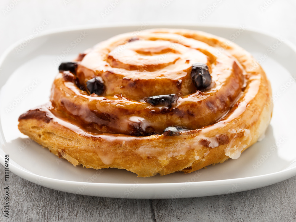 Rosinenschnecke - danish pastry Rosinenschnecke - danish pastry