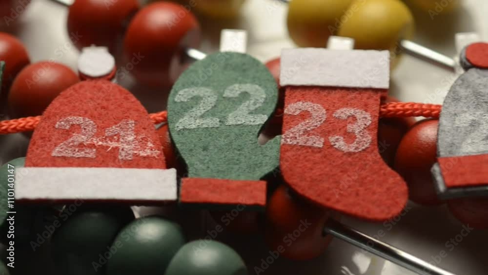 Calendrier de l'Avent Calendario dell'avvento Calendario de Adviento Adventskalender Kalendarz adwentowy Advent calendar Adventskalender Julkalender Julekalender Рождественский календарь לוח הציפייה