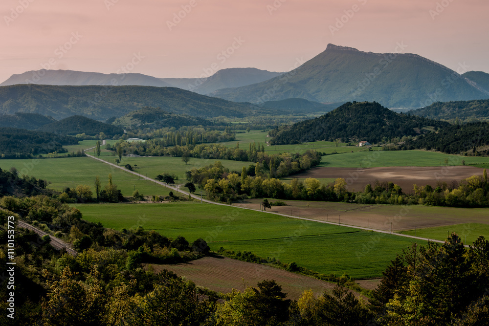 Obraz premium Krajobraz Alp Hautes - Francja
