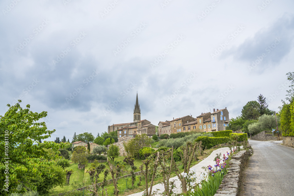 Obraz premium Bannes/village ardéchois