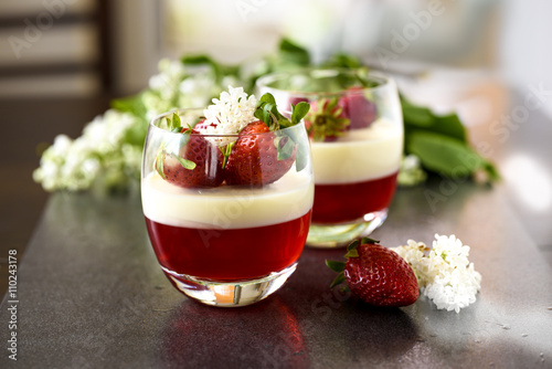 Italian dessert panna cotta with strawberries photo