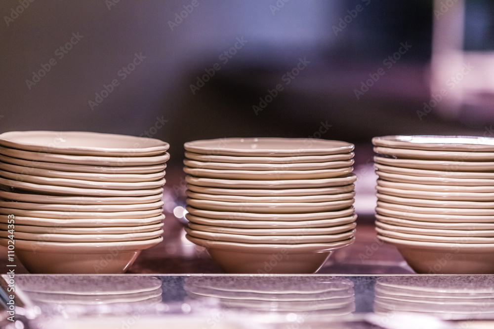Pile of clean plates Pile of clean plates