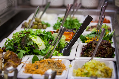 Fotografia Self service salad bar