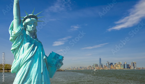 Panorama View of Statue of Liberty, Ellis Island and lower Manhatten © DWP
