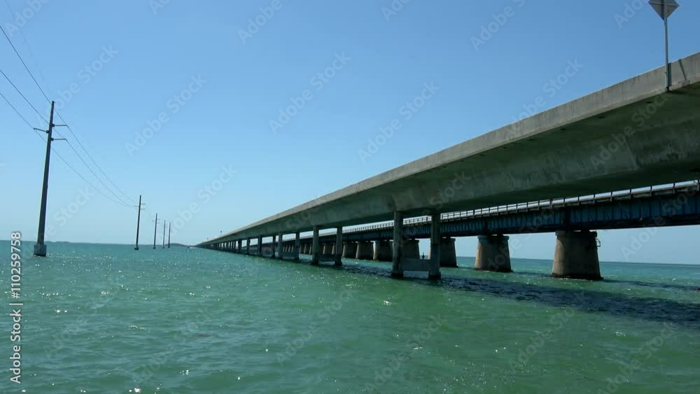 Amazing 7-Mile Bridge in the Florida Keys Amazing 7-Mile Bridge in the Florida Keys