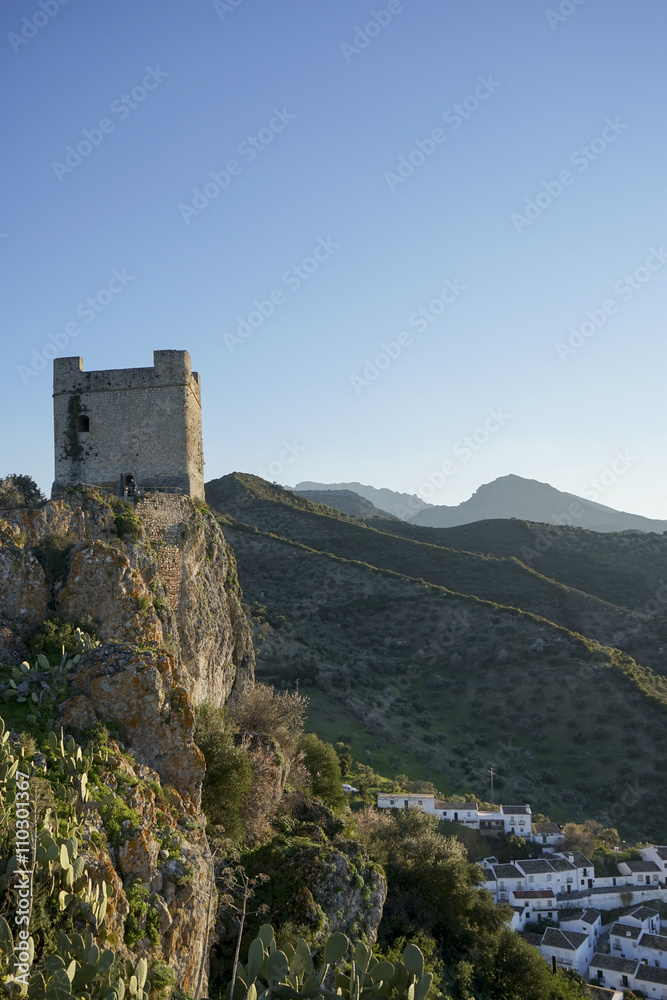 Antiguo castillo árabe de Zahara de la sierra en la provincia de Cádiz, Andalucia