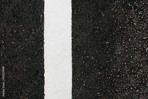Quadro su tela White painted on asphalt